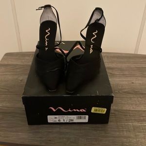 Nina satin wrap, design heels, size 6 1/2.